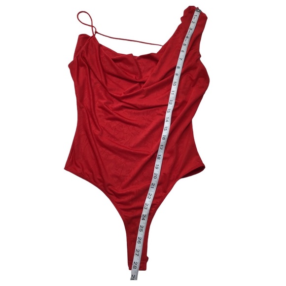 ASTR - ASYMMETRICAL BODYSUIT Salsa (color) - NWOT Size M - Picture 9 of 16